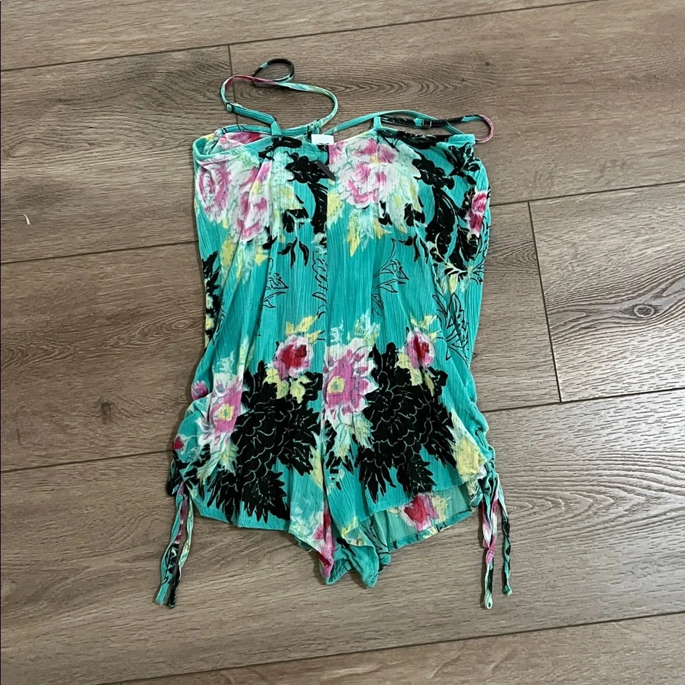Billabong Beach Coverup - Picture 5 of 6